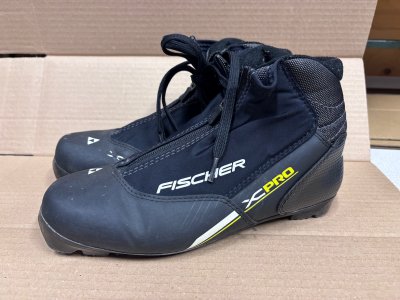 (35) Beg Längdpjäxor Fischer XC Pro